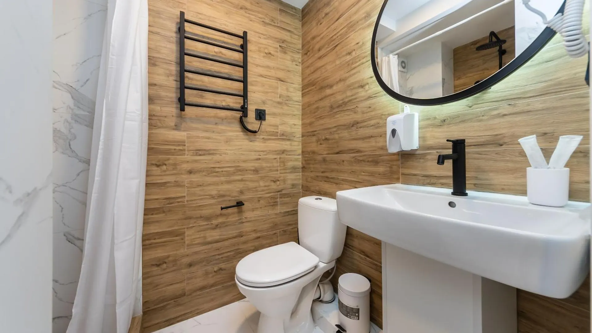 Myfreedom Апартаменти Вул Васильківська 6 Kyiv Apartment